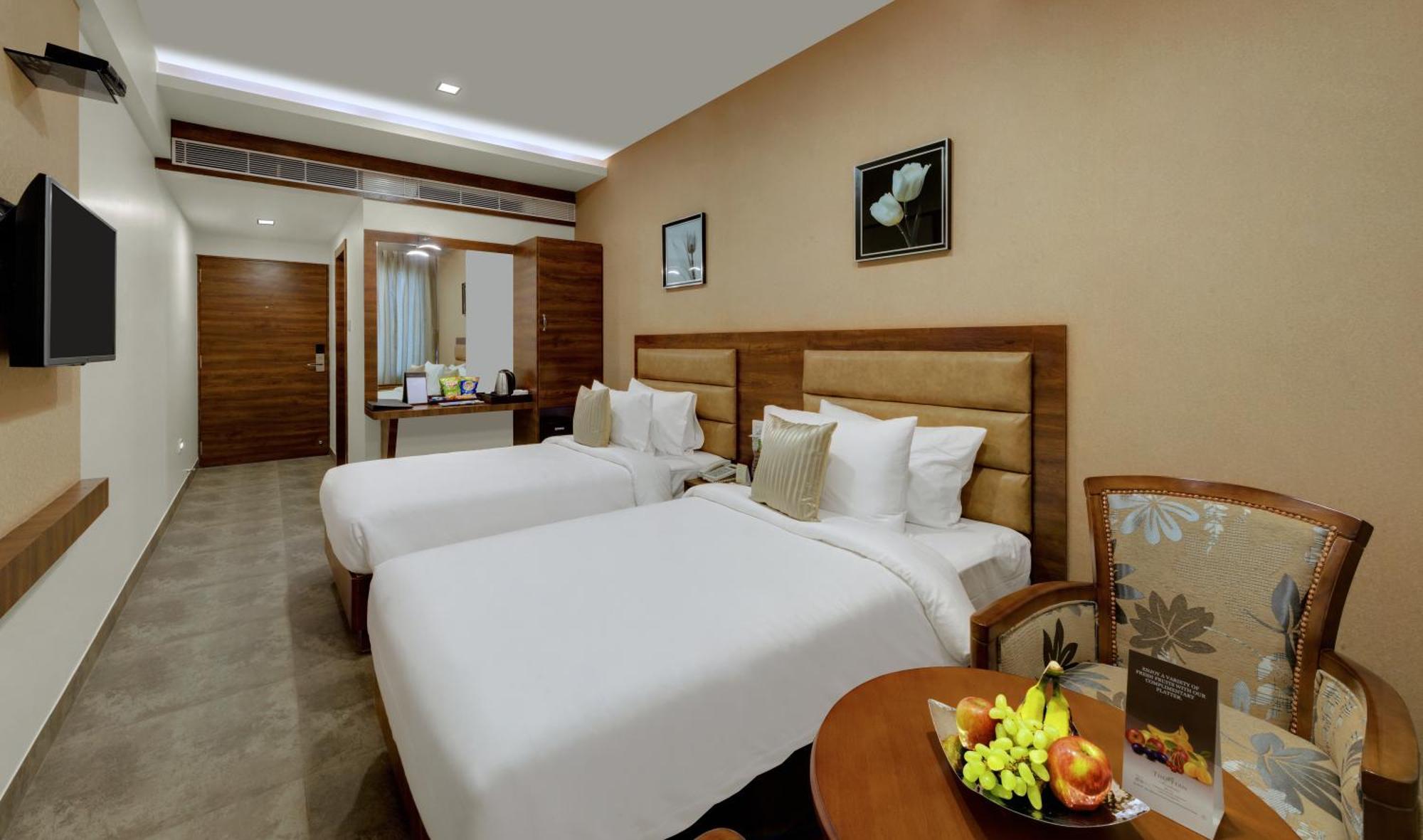 Hotel The Fern Residency, Bhuj Extérieur photo