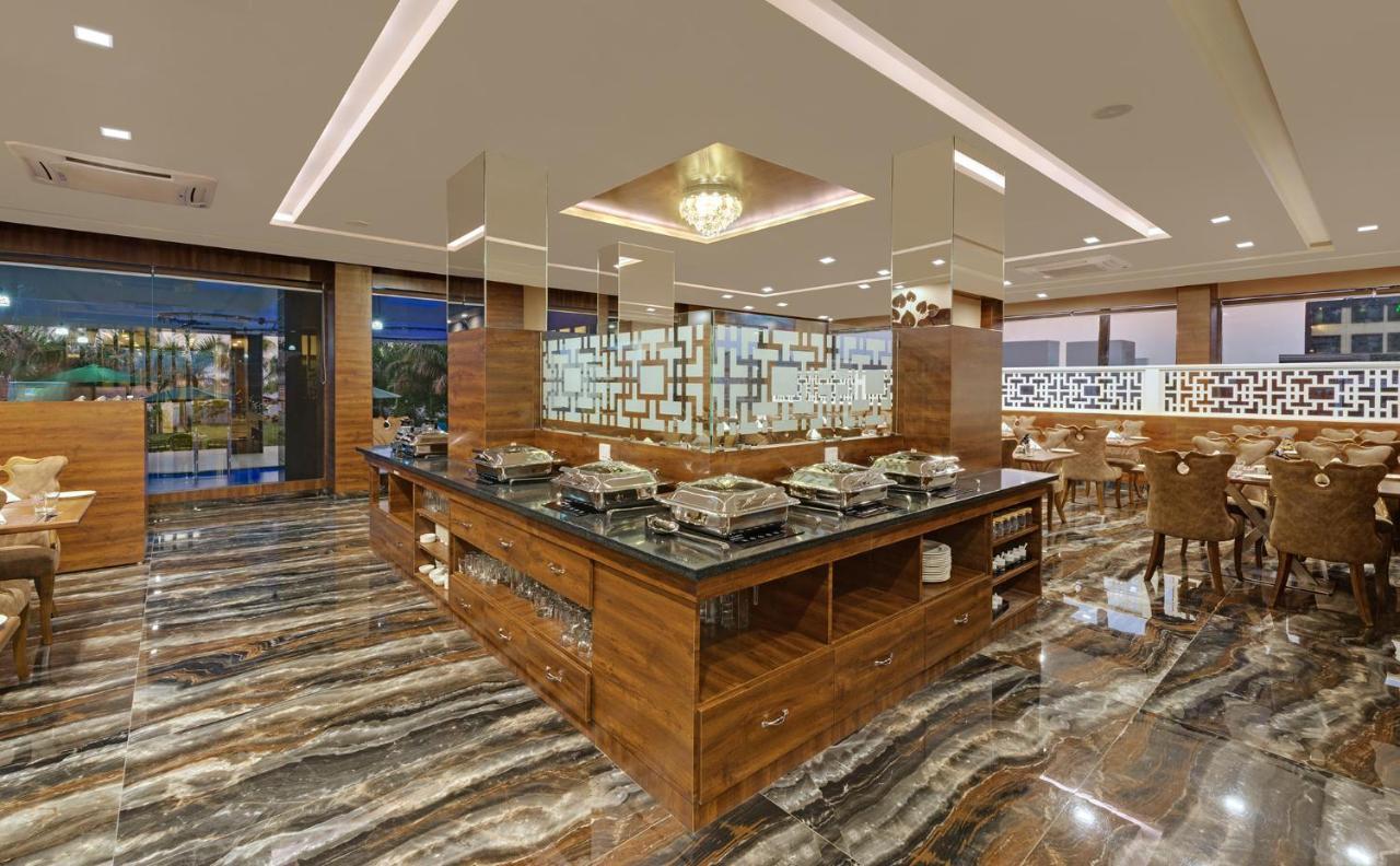 Hotel The Fern Residency, Bhuj Extérieur photo
